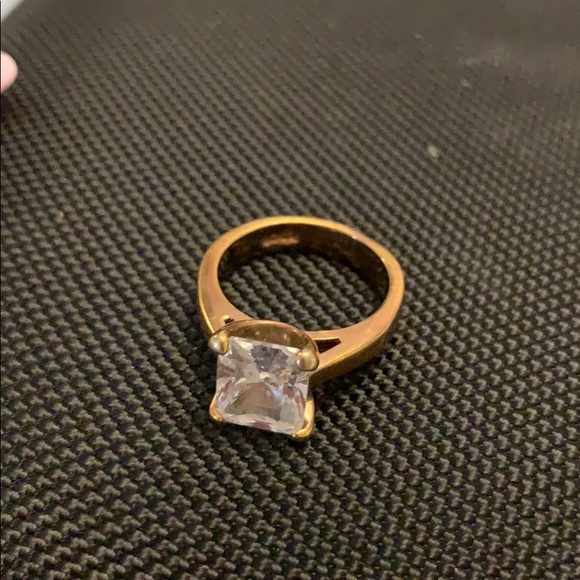 Ring - Picture 2 of 4